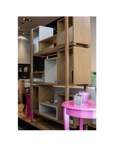 Βιβλιοθήκη BOX Takas art in house
