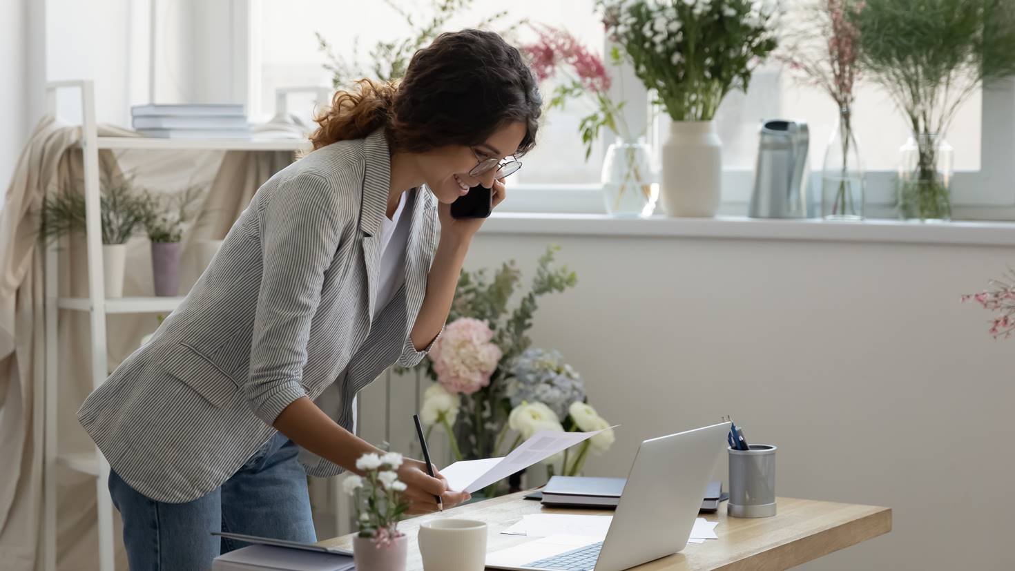 Διακόσμηση Επαγγελματικού Γραφείου: Καθαριότητα, Χρώμα, Διαρρύθμιση, Φωτισμός & Φυτά. Artline Έπιπλα Άργος
